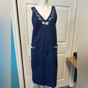 Stunning cotton embroidered apron